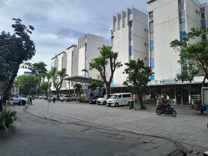 Exterior 5