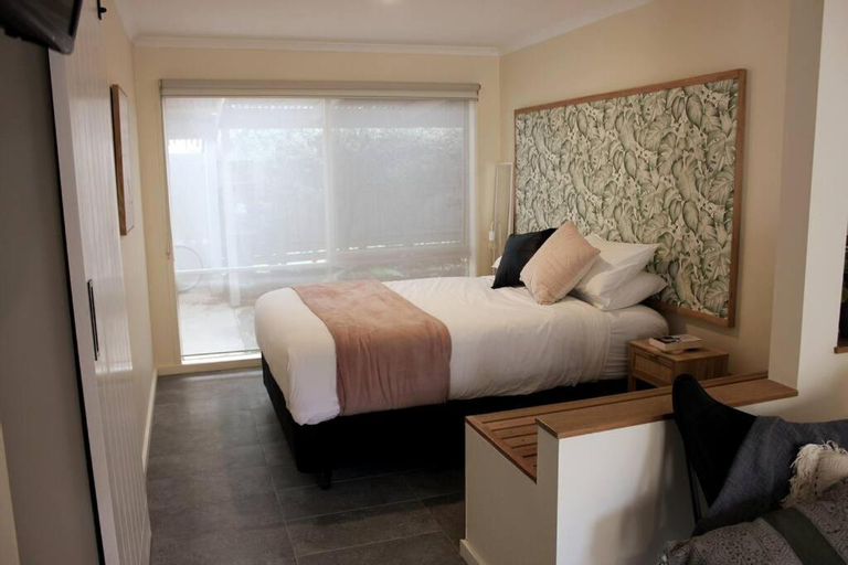 Marengo Beach Studio 4- Pet Friendly, Colac-Otway - South