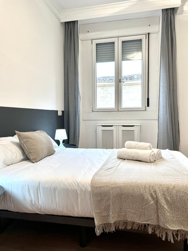 Others 5, PdV rooms, Madrid