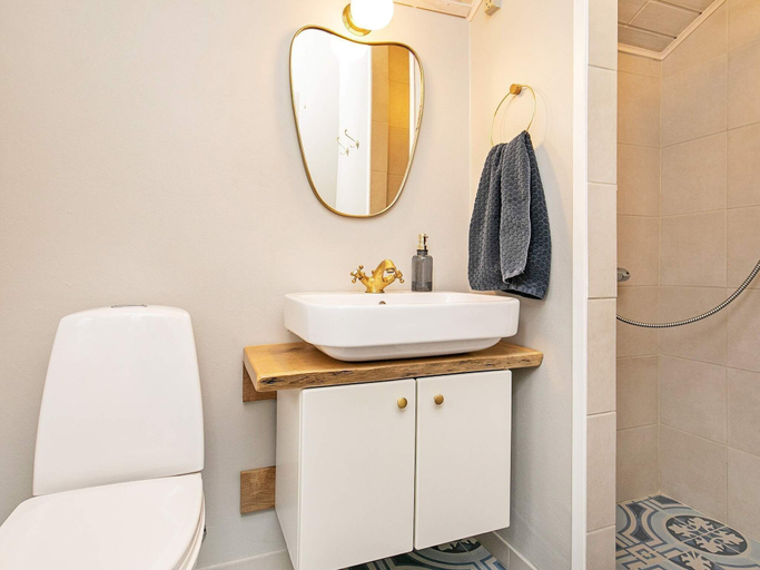 Bathroom, Spacious Holiday Home in Jutland With Outdoor Whirlpool, Jammerbugt