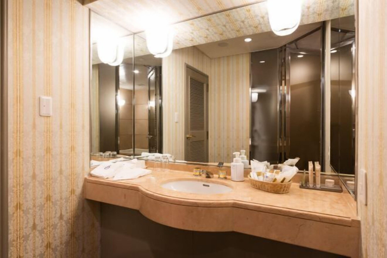 Bathroom 30