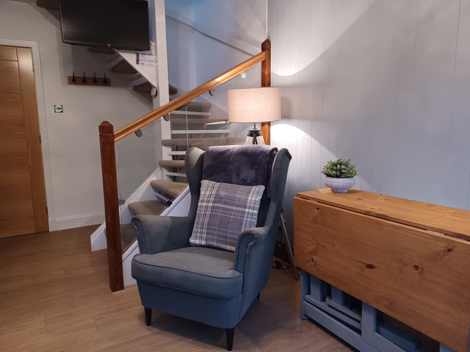 Others 5, Immaculate 2-bed Apartment in Innerleithen, Scottish Borders