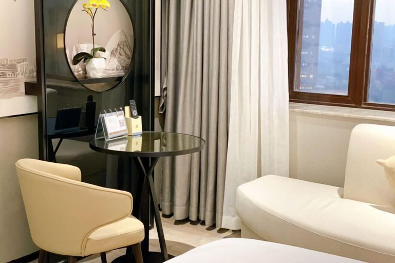 Bedroom 24