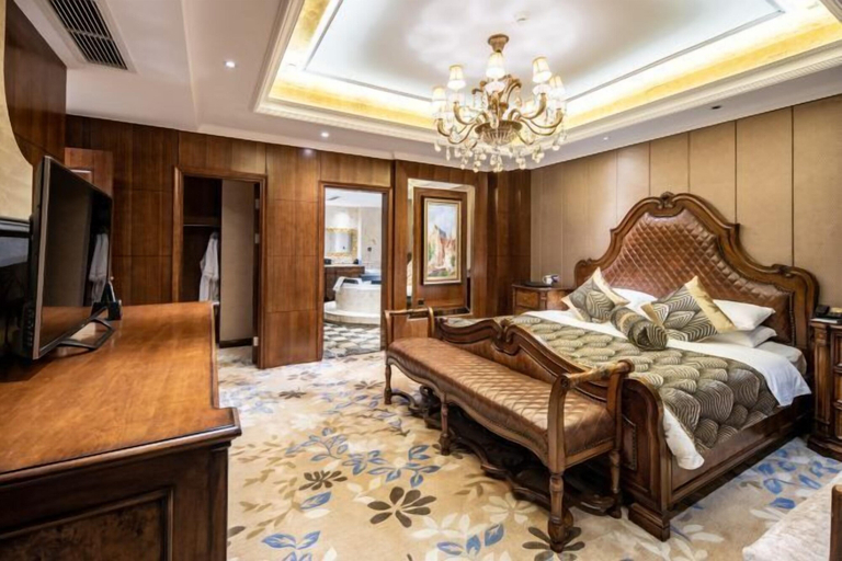 Bedroom 2, Taihe Millennium Hotel, Leshan