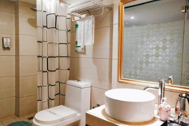 Bathroom 4, Wuhu Business Hotel, Shiyan