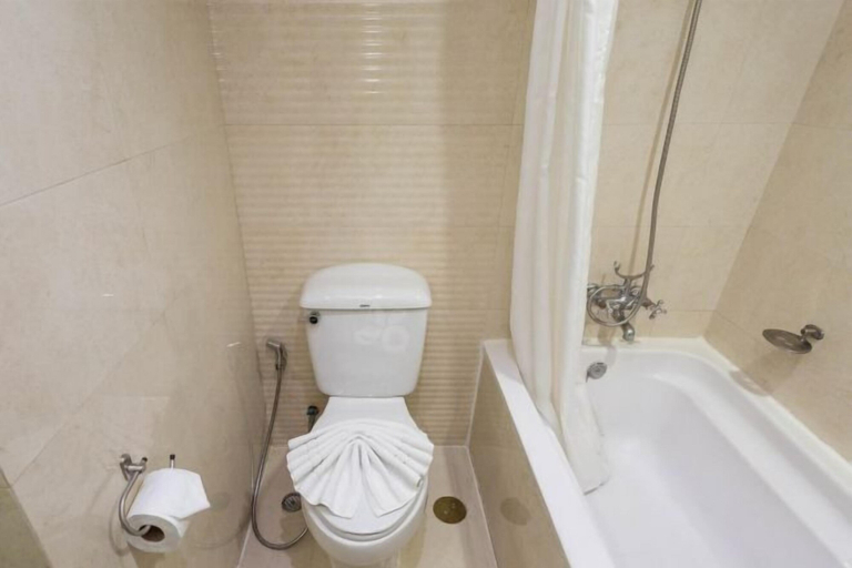 Bathroom 20