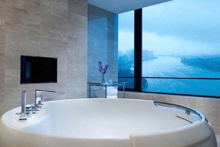 Bathroom 17