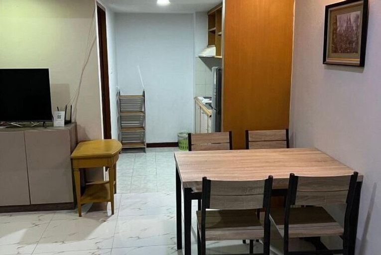 Dining Room 27