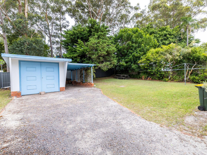 Others 4, Pirralea Pde 9, Port Stephens