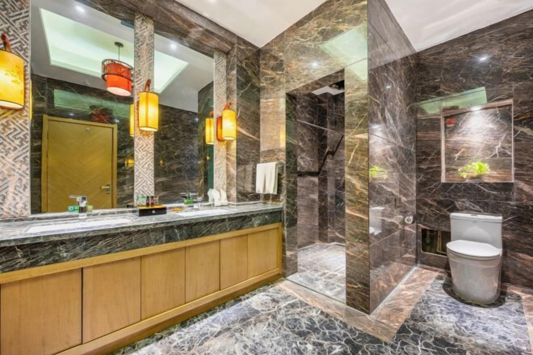Bathroom 3, Jincheng International Hotel, Jiuquan