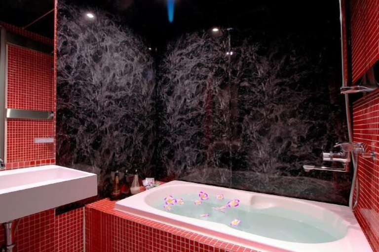 Bathroom 22