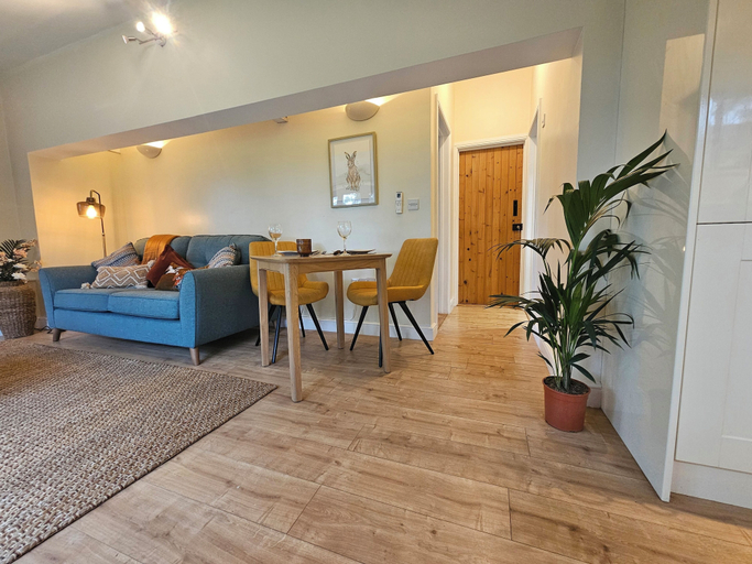 Dining 3, Lily's Cottage Suffolk Sleeps 2 With Pets, Suffolk