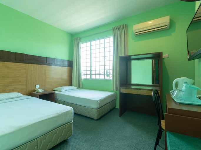 Bedroom 2, Royal Hotel, Keningau