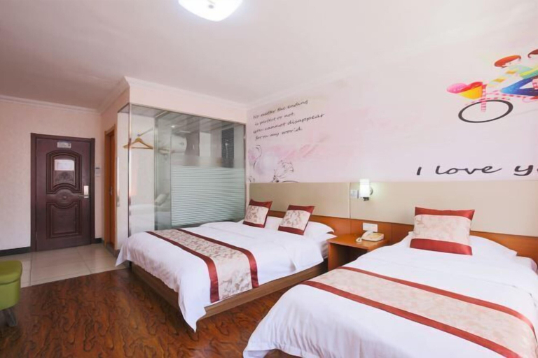 Bedroom 3, Dunhua Service Building Hotel, Yanbian Korean
