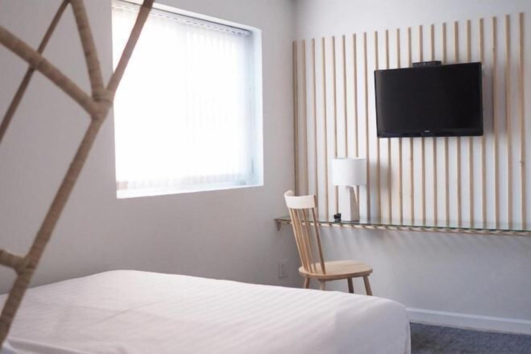 Bedroom 21