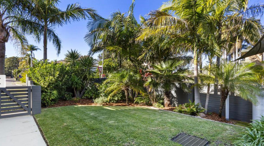 Others 5, Coconuts - 2 balconies and stroll to choice of 2 beaches, Port Stephens