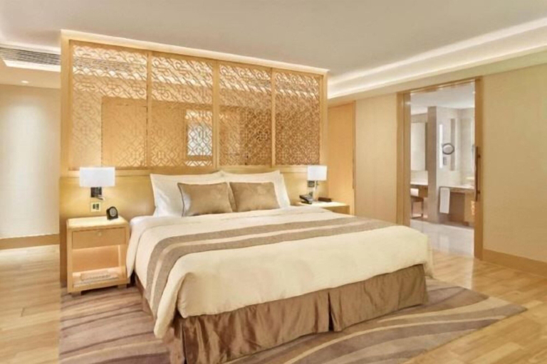 Bedroom 13