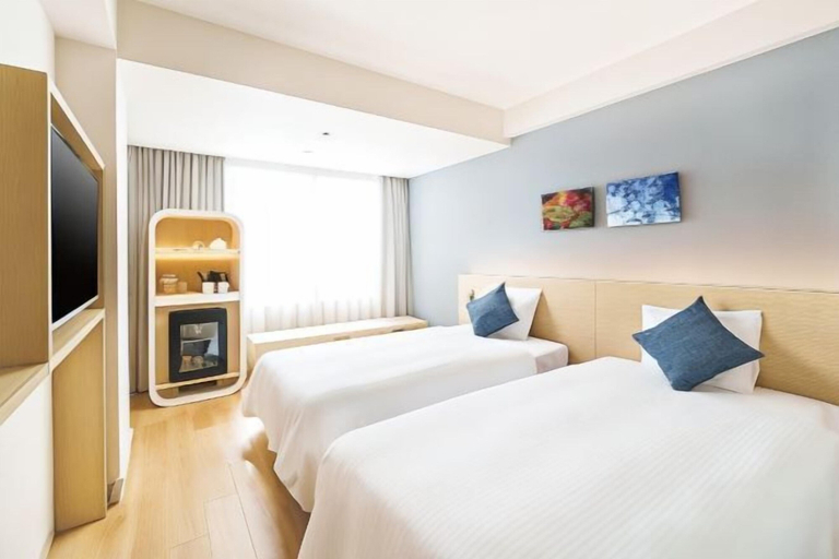 Bedroom 14