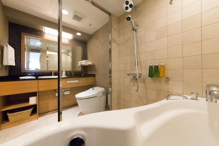 Bathroom 4