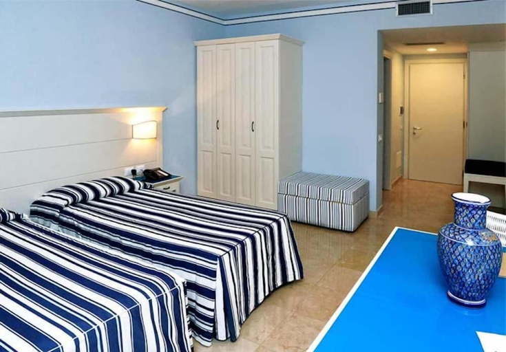 Bedroom 2, Cala La Luna Resort, Trapani