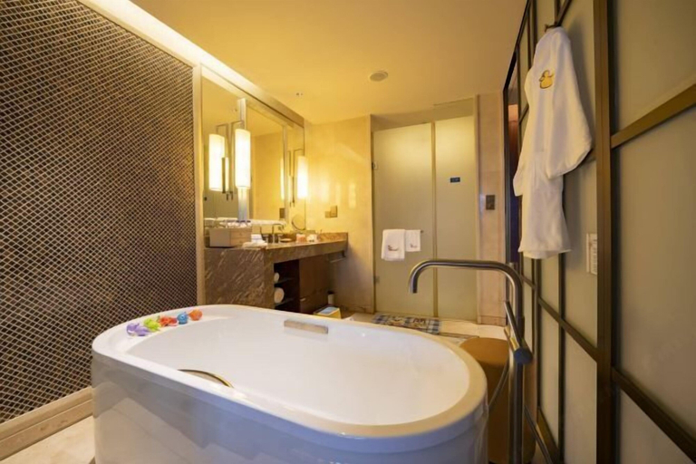 Bathroom 7