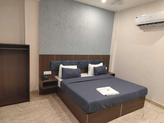 Bedroom 5, Hotel Joy By T And M Hotels, Hardwar
