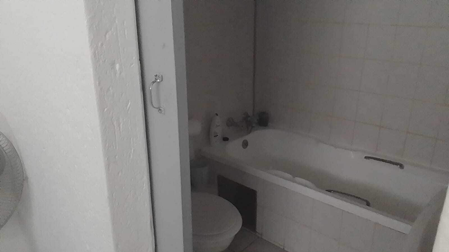 Bathroom, One Bedroom Unit In Central Sandton, City of Johannesburg