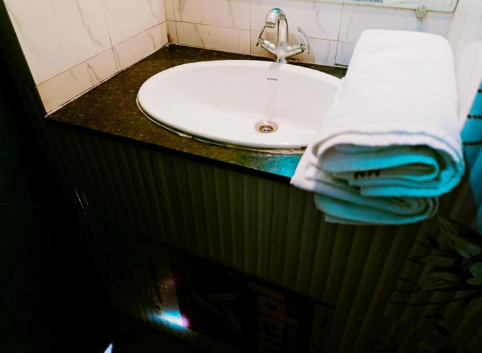 Others 5, Hotel Marwari niwas , Hardwar