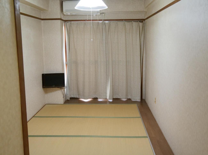 Bedroom 4, Kobe Guesthouse, Akashi