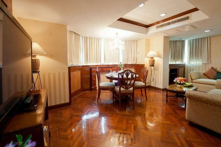 Dining Room 7