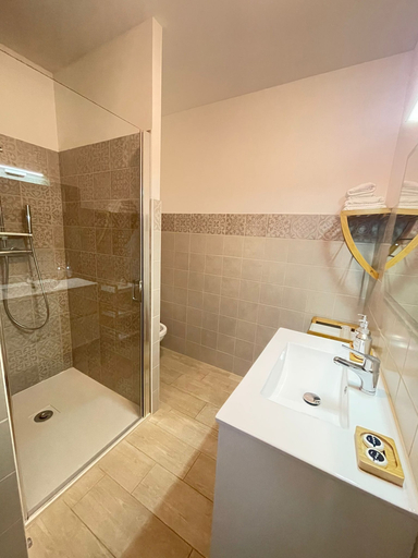 Bathroom 2, appartement lido de la marana, Haute-Corse