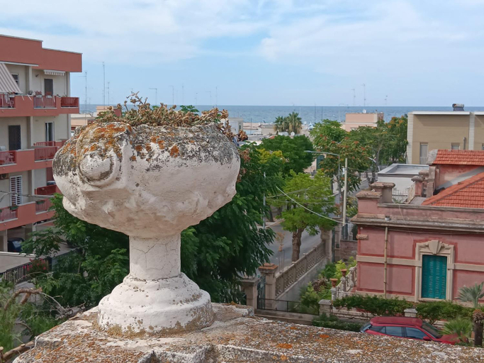 Others 4, Villa Memena, Bari