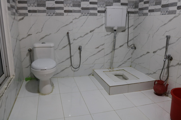 Bathroom 5, Snowland Hotel and Restaurant, Malakand