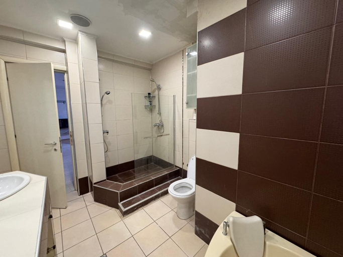 Bathroom 2, Sky Luxury suite 2bdr  living room, Municipiul Bucuresti