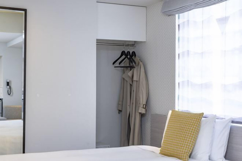 Bedroom 24