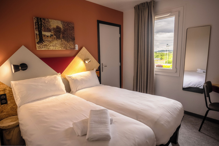 Bedroom 3, Greet Hotel Montbeliard, Doubs