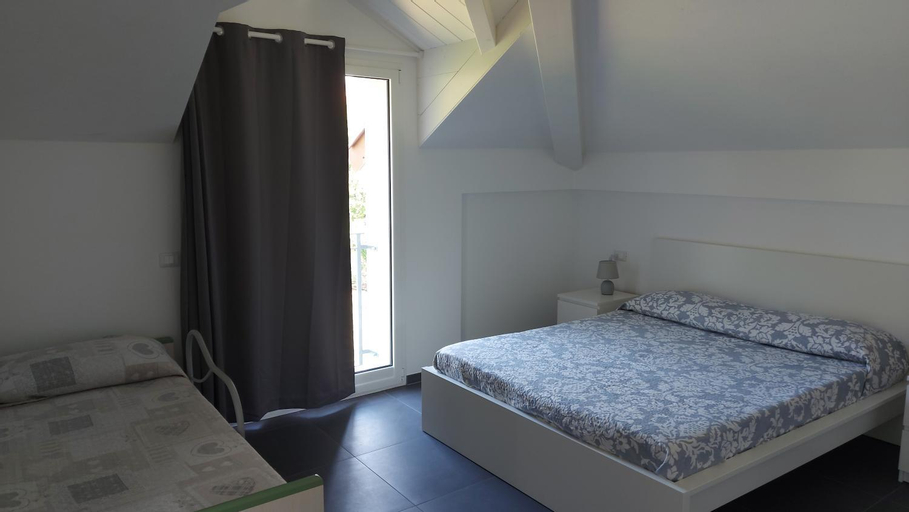 Bedroom 18