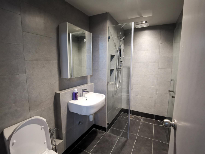 Bathroom 4, Jack's Jesselton Quay Citypads, Kota Kinabalu