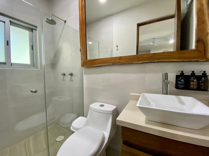 Bathroom 4