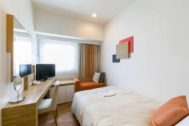 Bedroom 15