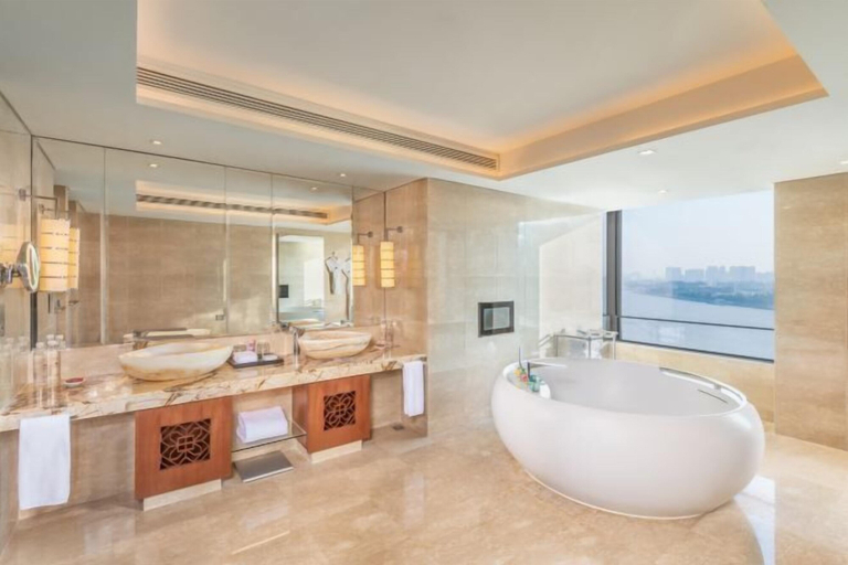 Bathroom 11