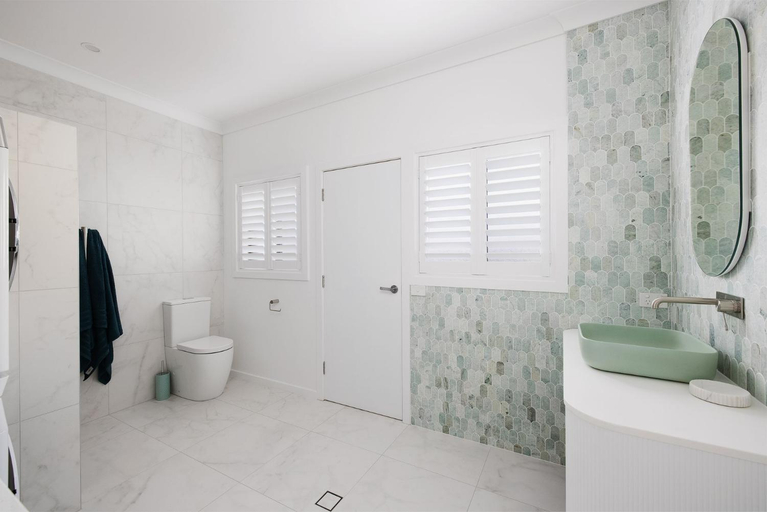 Others 1, Little Beach Boutique Apartment A- Pet Friendly, Port Stephens
