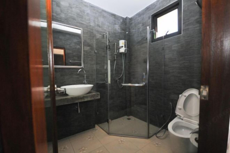 Bathroom 9