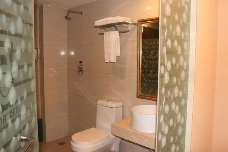 Bathroom 4, Wuhu Business Hotel, Shiyan