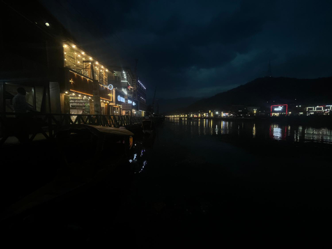 Dal Fog Guest House, Srinagar