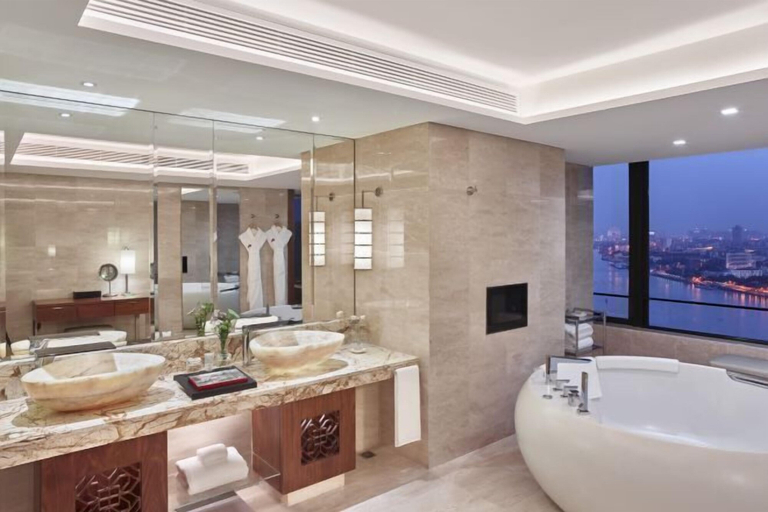 Bathroom 14