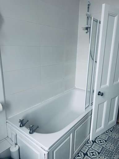 Bathroom 4, Beautiful 1 bed Apartment in Glasgow Merchant City, Glasgow