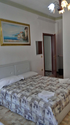 Bedroom 2, Caponi Bros, Venezia