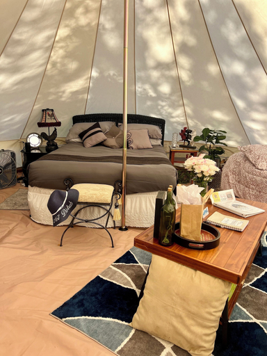 Room 5, Stunning 1-bed Glamping Tent in Cleveland, Montgomery