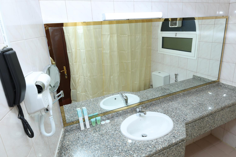 Bathroom, GRAND MARINO HOTEL, Dubai